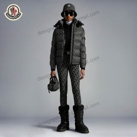 Moncler Down Jacket sz1-5 12c27