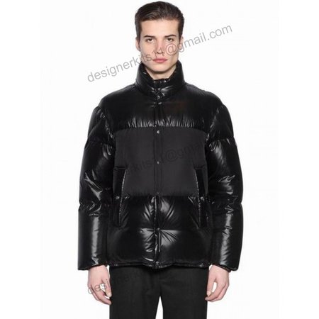 Moncler Down Jacket sz0-3 12c05