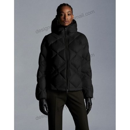 Moncler Down Jacket sz0-3 12c21