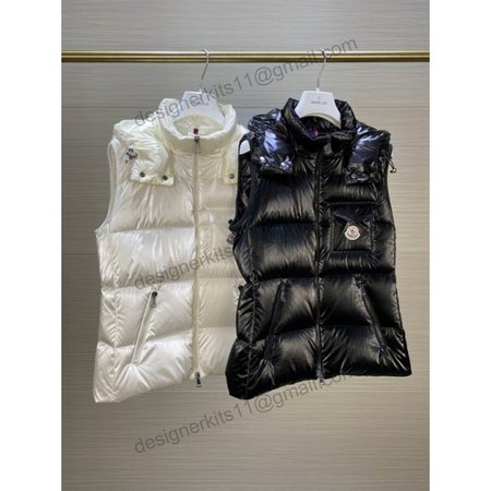 Moncler Down Vest sz1-4 12c03