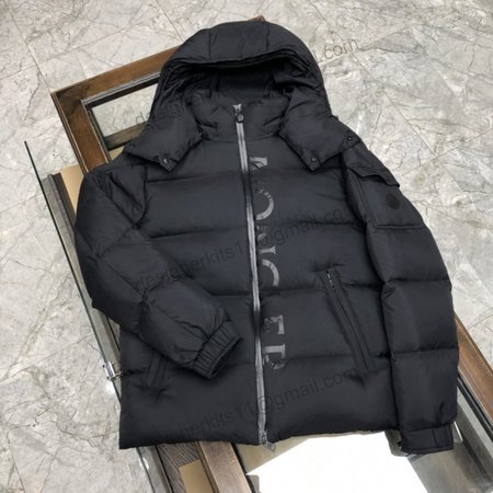 Moncler Down Jacket MC330194