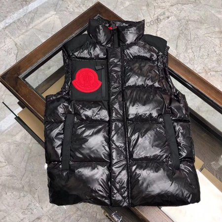 Moncler Newss Vest MC330010